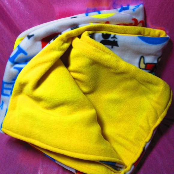 Twister Board Game 54" x 58" Fleece Blanket - Picture 2 of 3